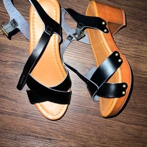 Mossimo Supply Co. Black and Tan Strappy Sandals